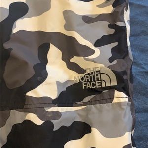 Ski pants boys size 10/12 great condition